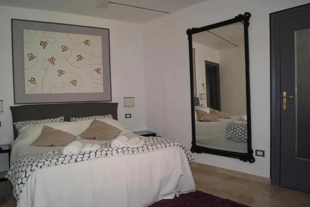 Beeclaire Guest House Palermo Italia
