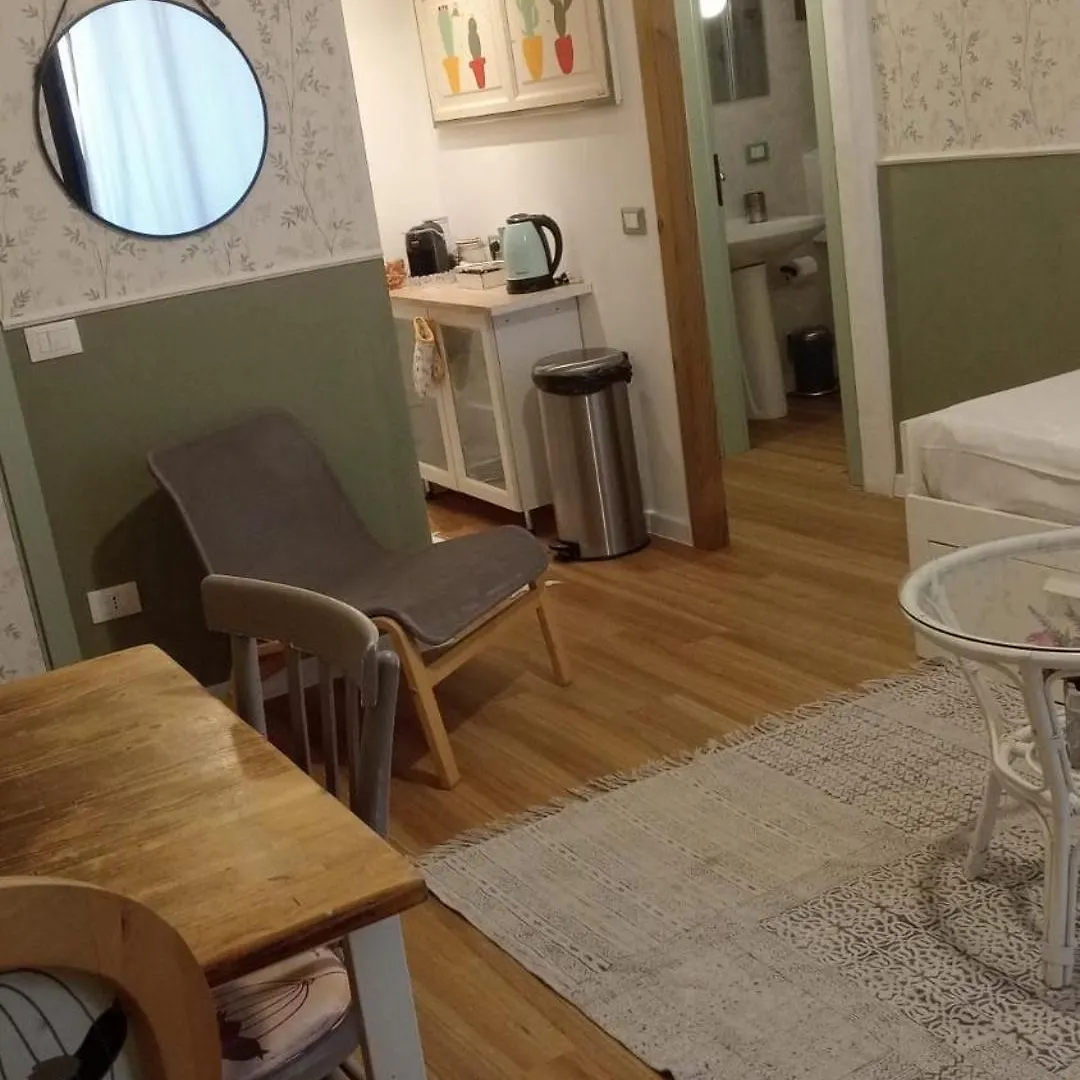 Beeclaire Guest House Palermo 0*,  Italien