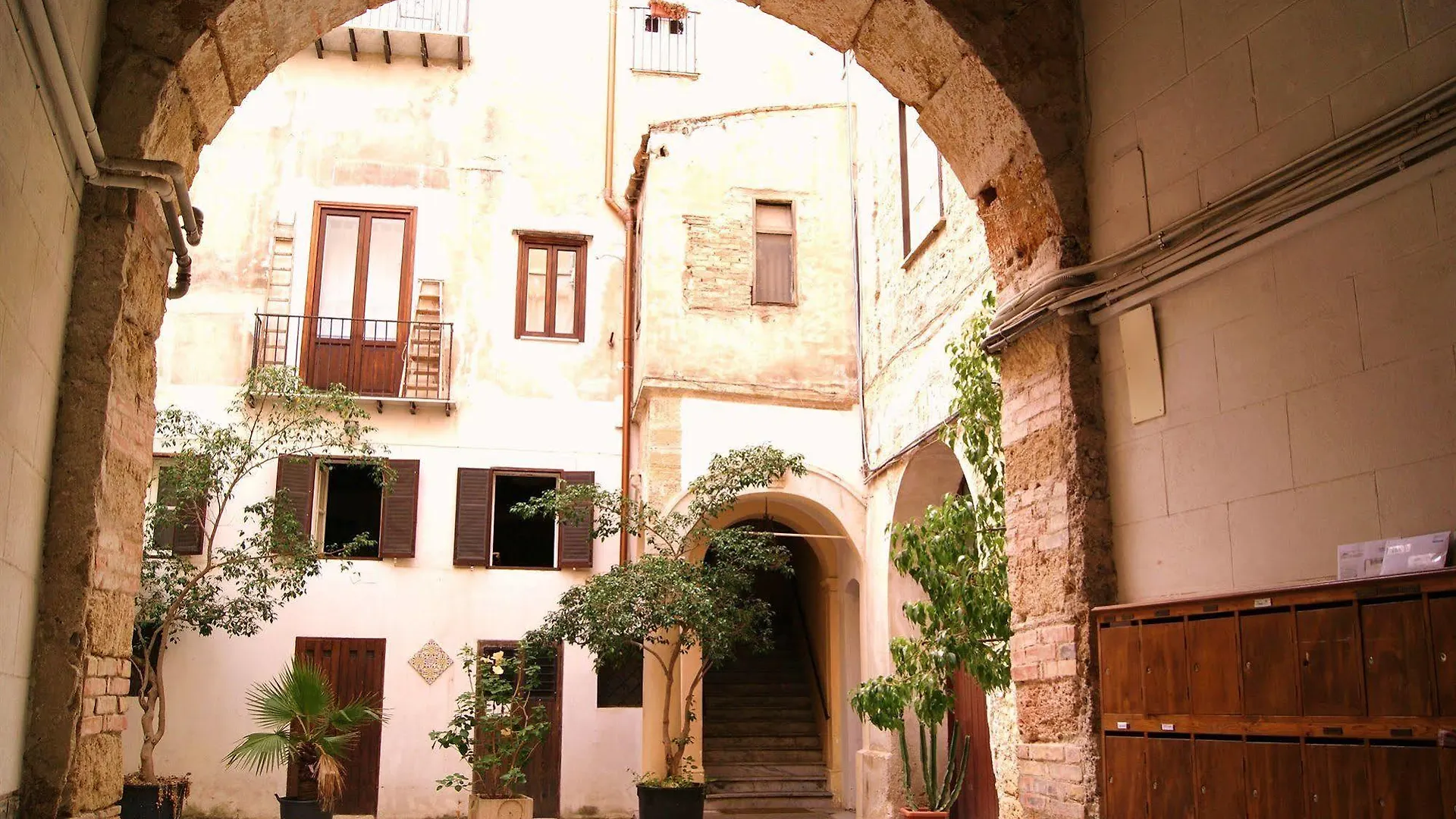 Apartamento Beeclaire Guest House Palermo